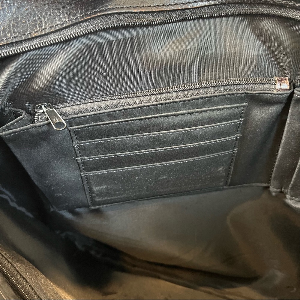 Distressed Wilson’s Leather Tote Bag - Picture 11 of 13